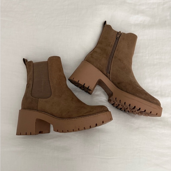 Universal Thread Shoes - Universal Thread Brown Chunky Heel Ankle Boots